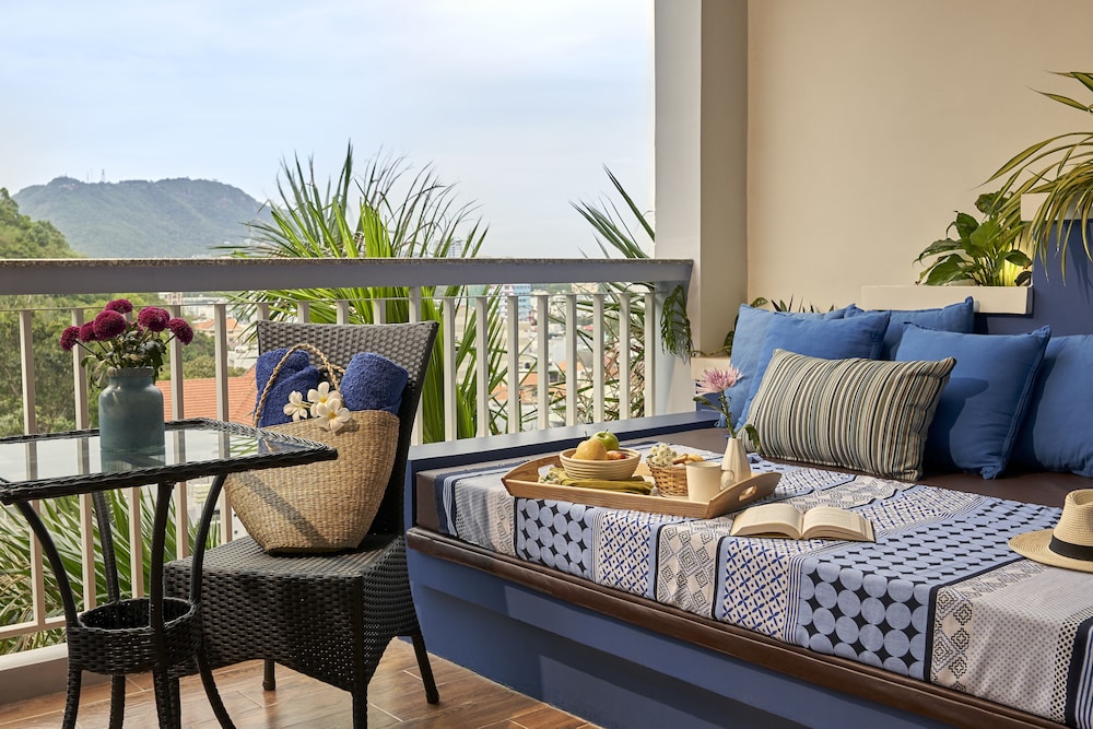 The Wind Resort - Tropical Hillside Escape 37/70