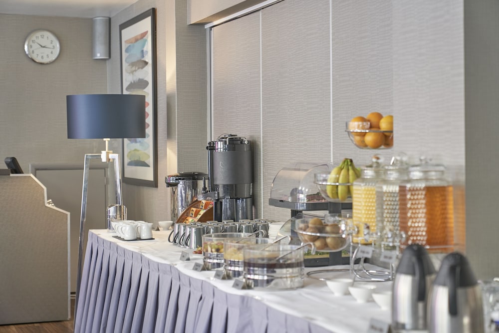 Antoinette Hotel Wimbledon 42/48