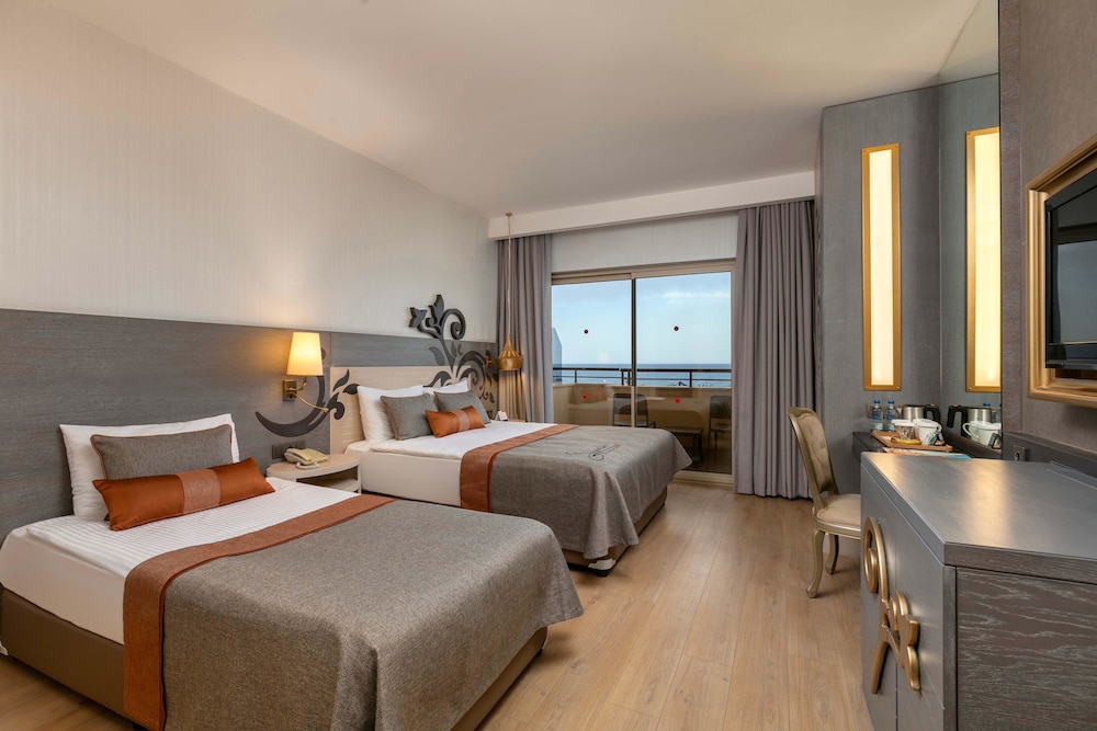 Kirman Hotels Belazur Resort and Spa 24/68