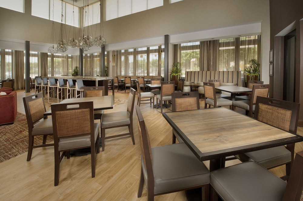 Hampton Inn and Suites San Antonio Downtown Market Square 27/33