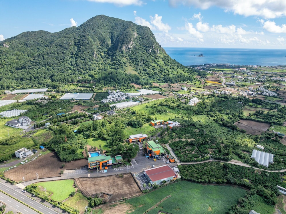 Dammora Hotel and Resort 58/64