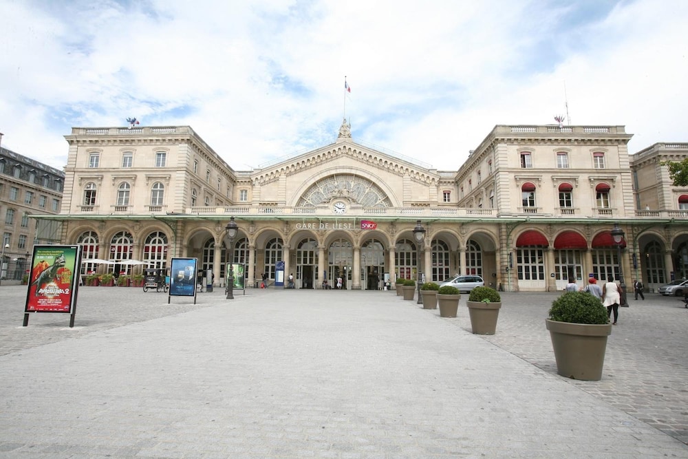 Grand Hotel De L europe 49/51