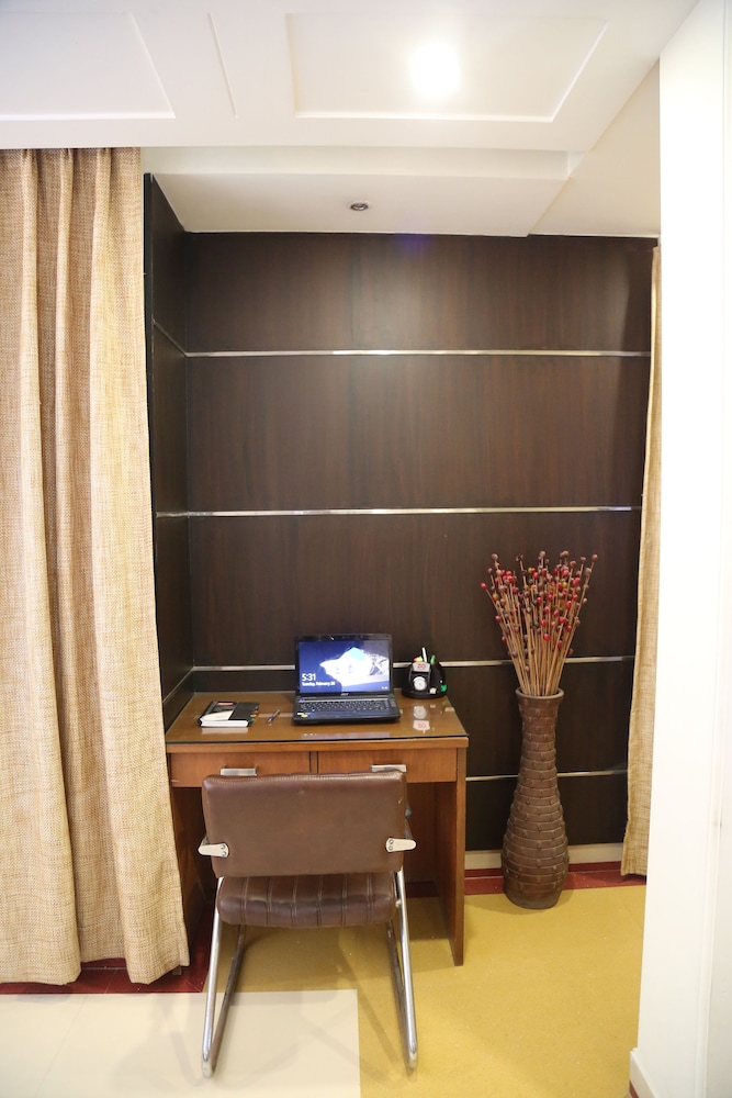 Hotel Bhoomi Residency 4/31