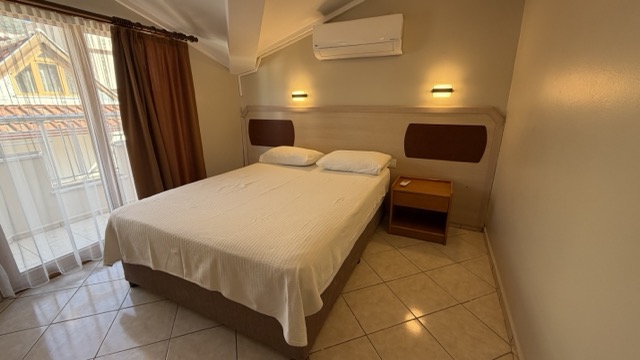 Arya Hotel 26/68