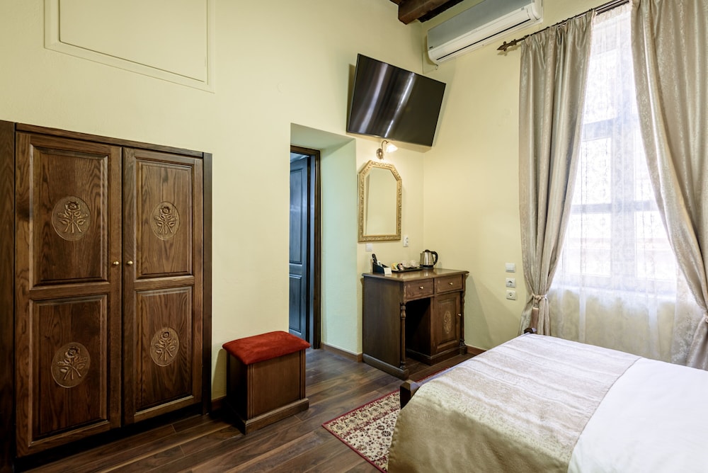 PORTO DEL COLOMBO 9/50