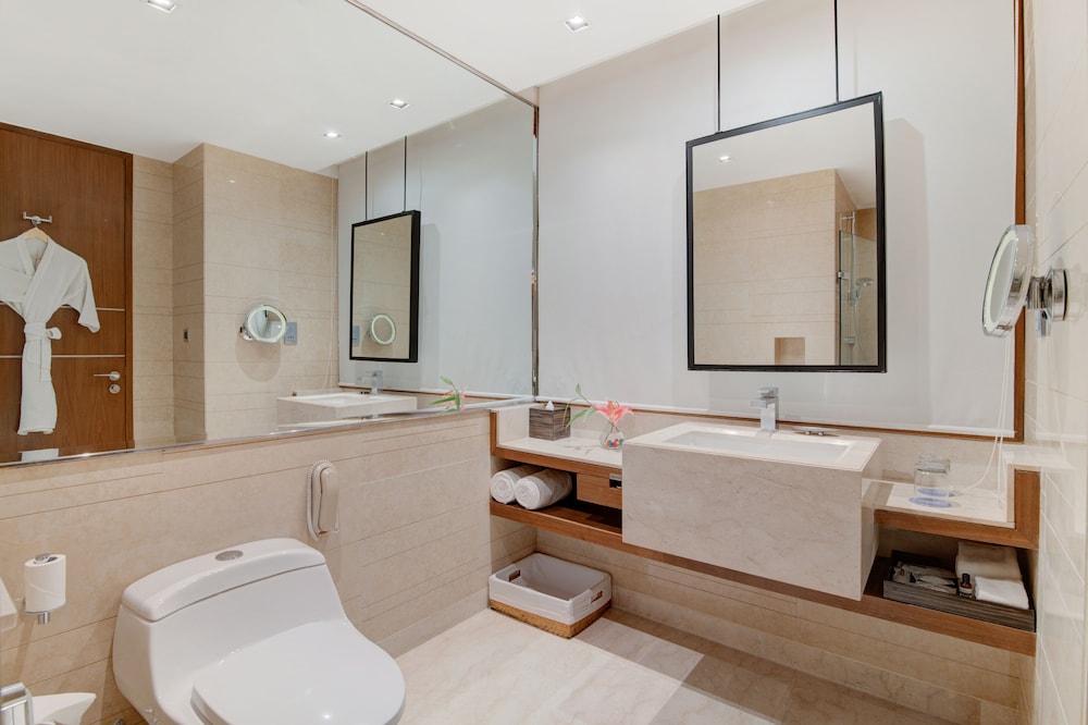 HYATT AHMEDABAD 49/50