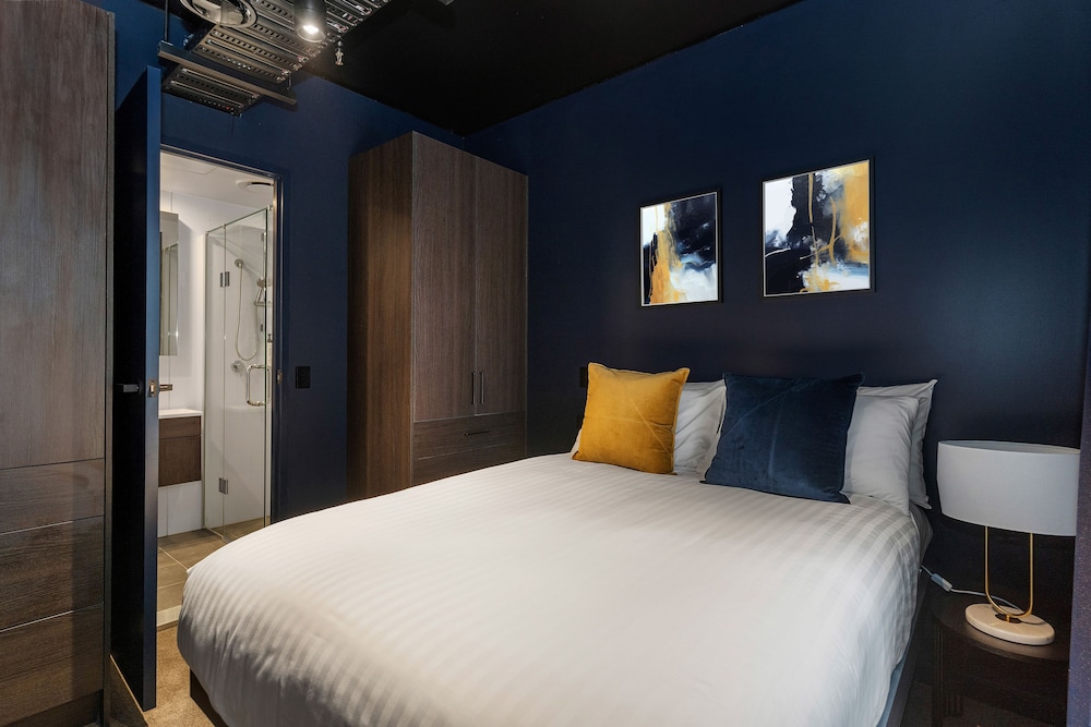 1 Bedroom, Metro, Double Bed