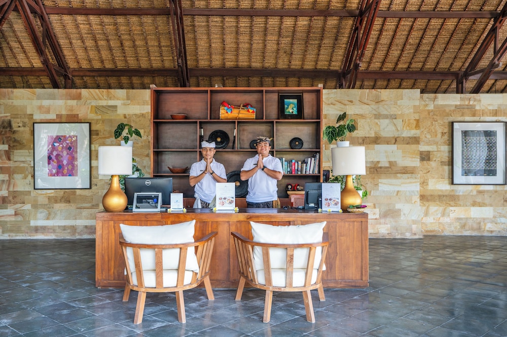 Lembongan Beach Club 6/50