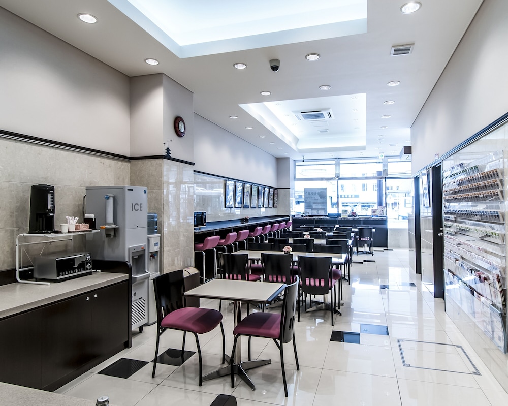 Toyoko Inn Kintetsu Nara Ekimae 54/60