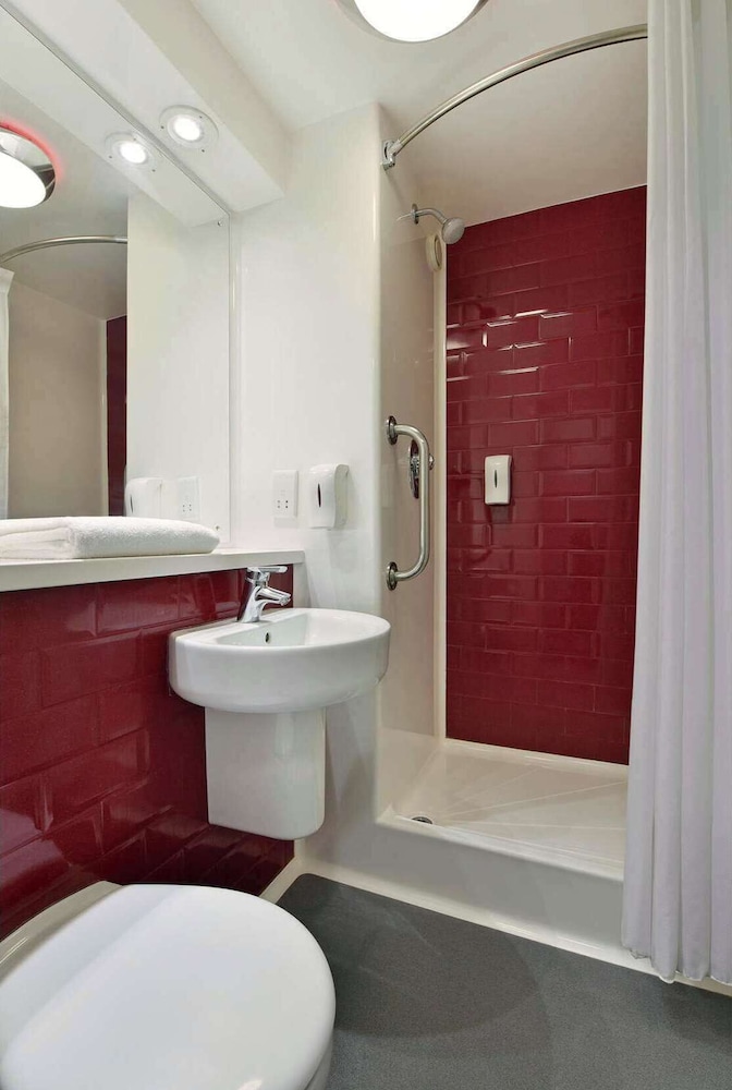 Travelodge Manchester Central 33/37