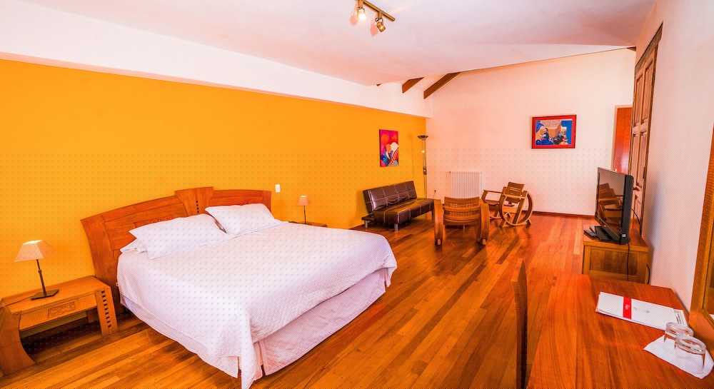 Villa Antigua Hotel 4/30