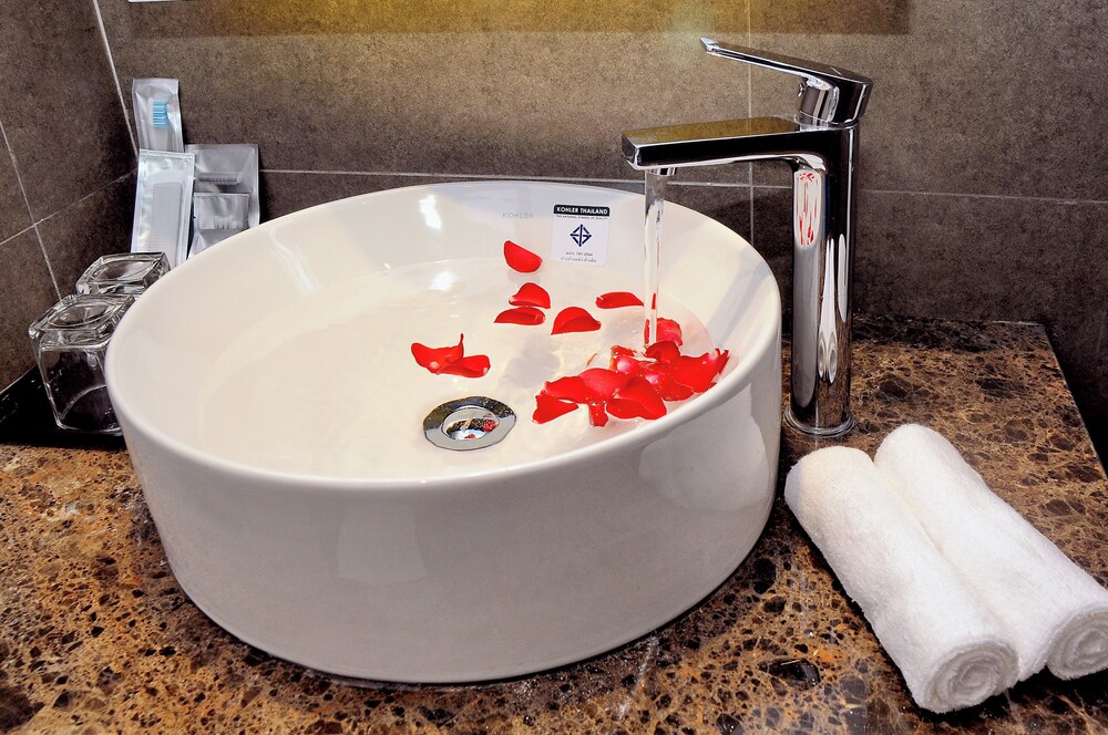 Bb Hotel Nha Trang 50/50