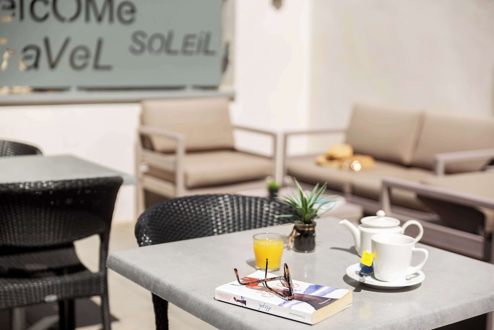 Hotel Kyriad Avignon Palais des Papes 58/73