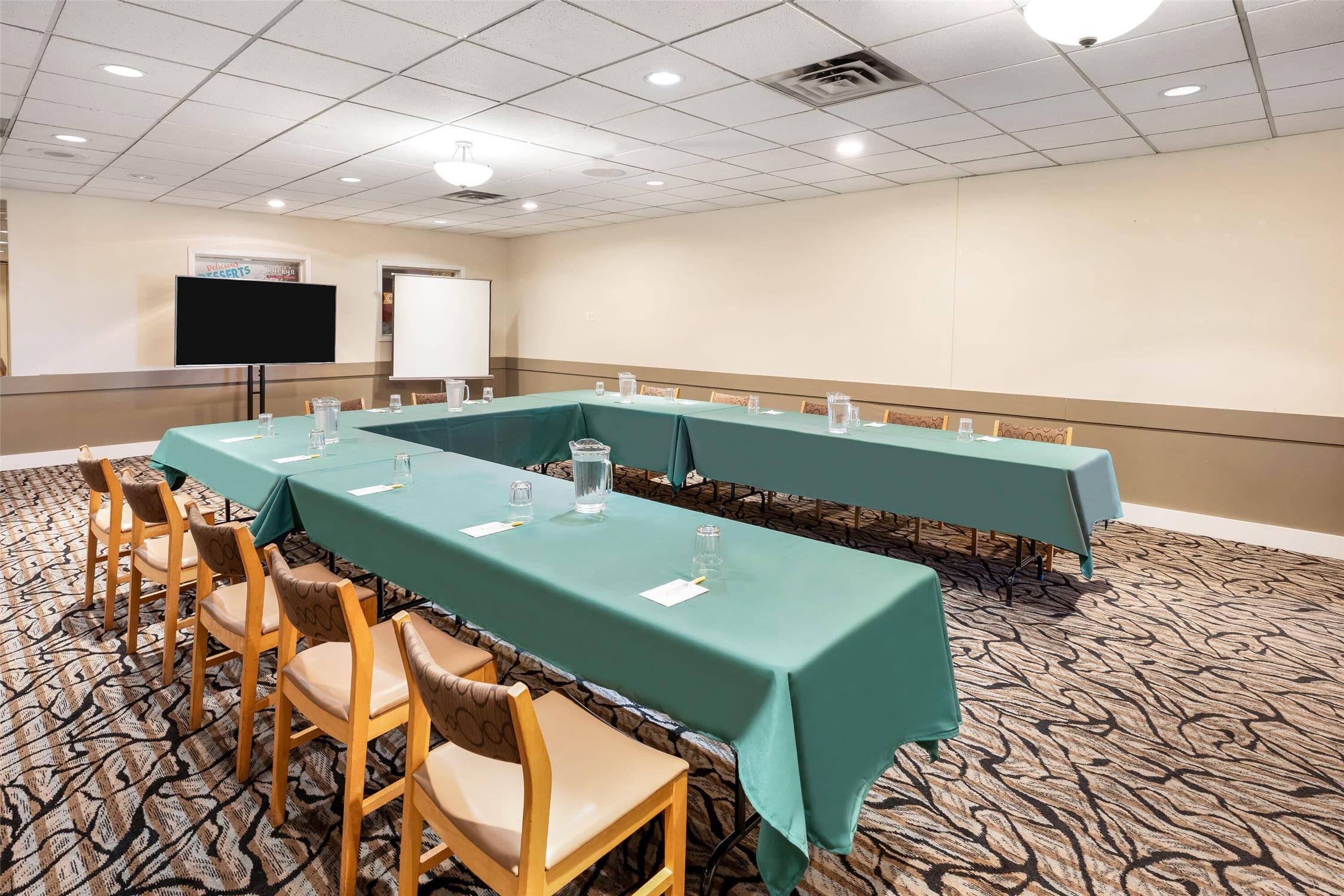 Days Inn by Wyndham Nanaimo 44/51