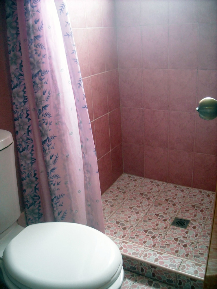 Cebu Guest Inn 48/50