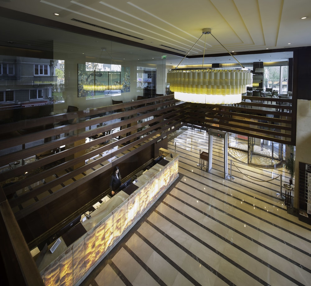 Titanic City Taksim Hotel 66/73