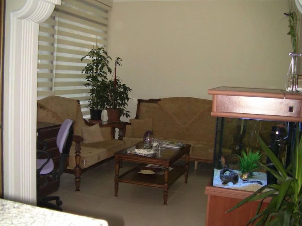 Mevlevi Hotel 8/50