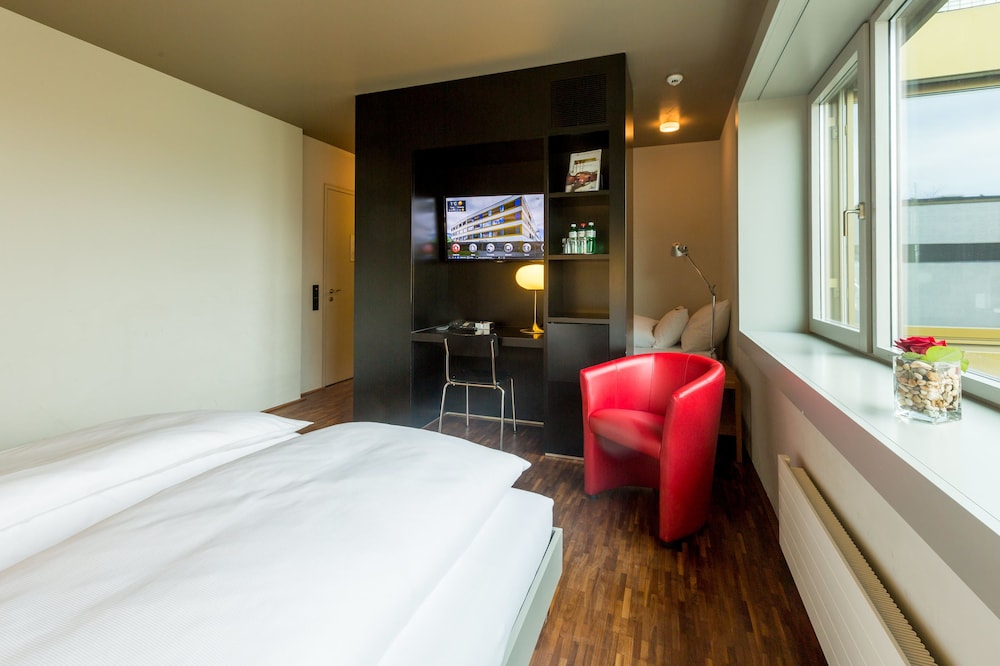 DESIGN, FAMILY, TWIN BEDS, 2 BUNK BEDS