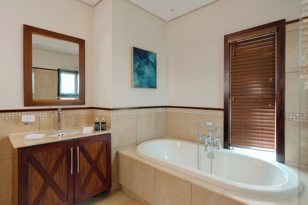 Villa, 1 Single and 2 Double Beds