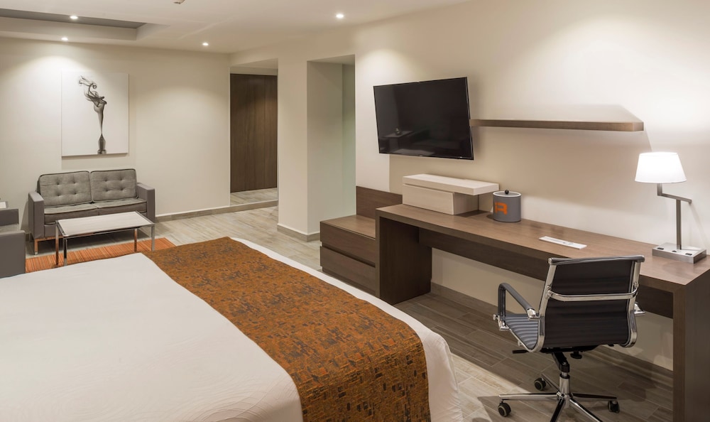 Real Inn Celaya 40/65