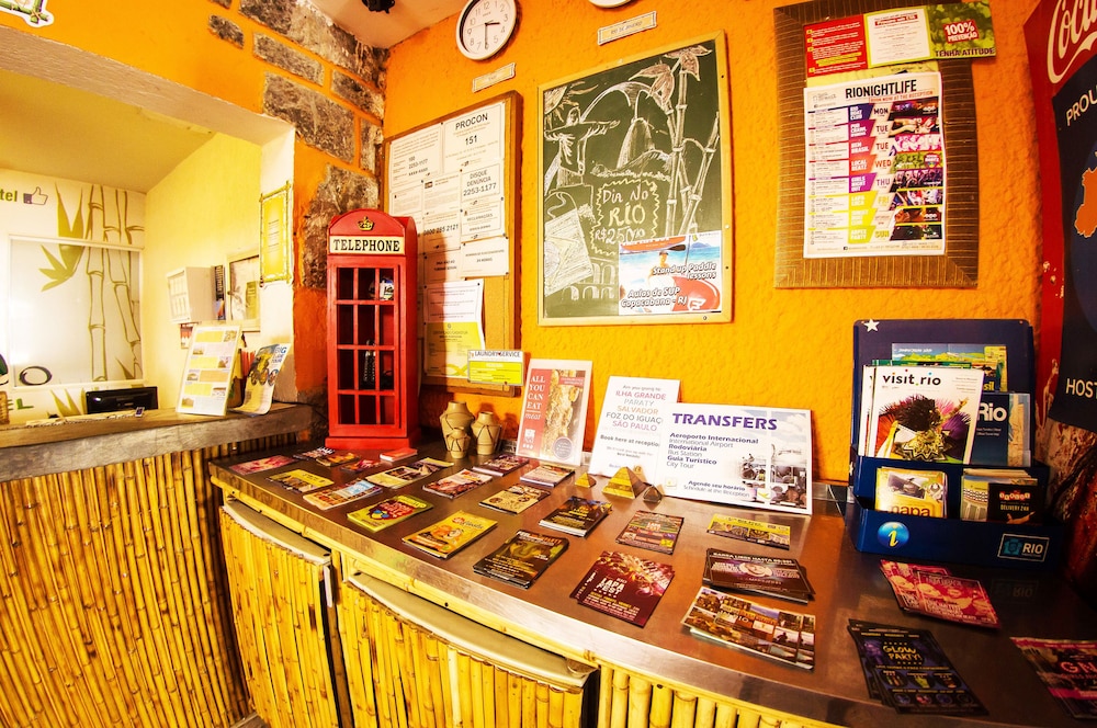 Bamboo Rio Hostel 5/50