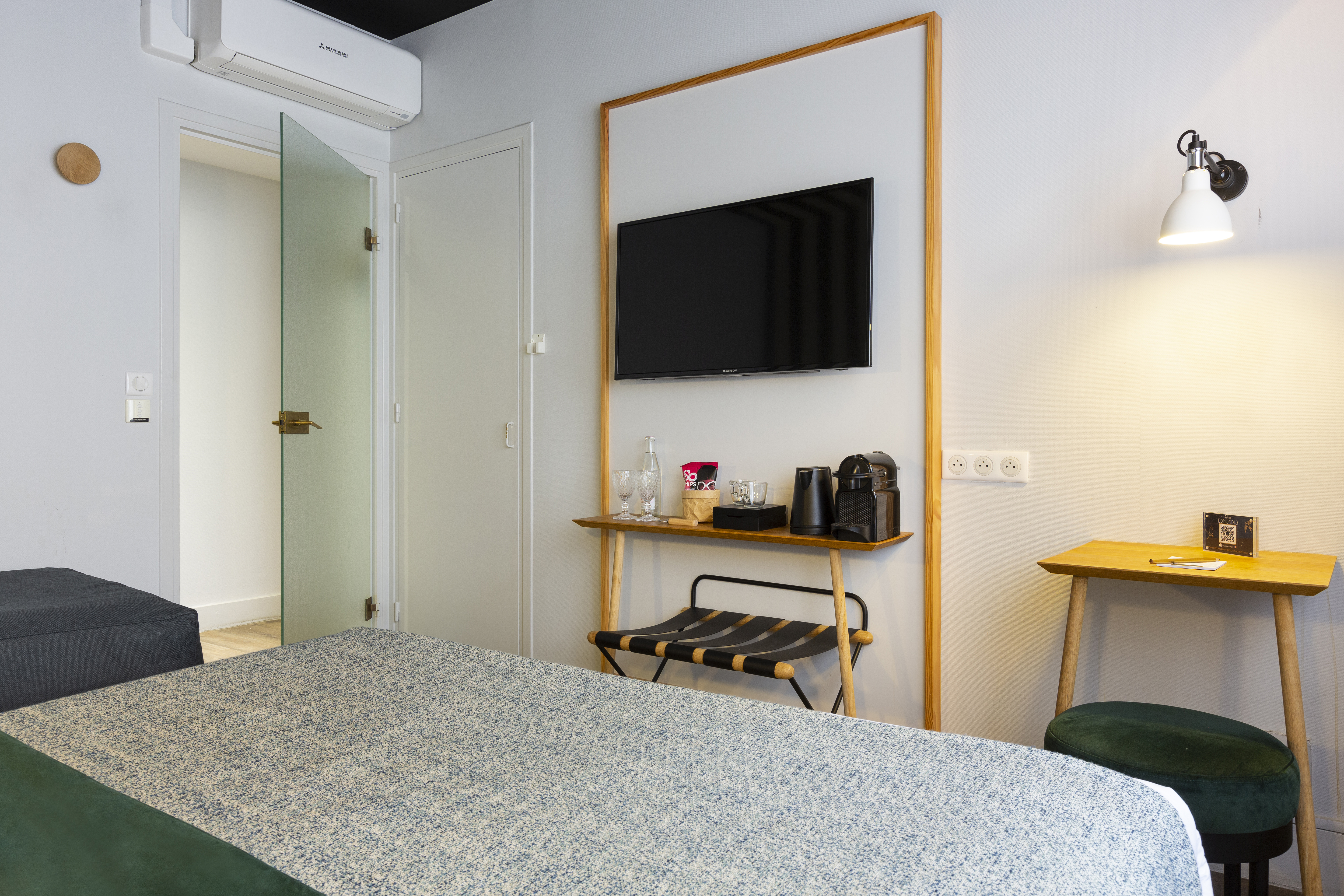 غرفة قياسية ثلاثية، Hotel Edmond W 3/3