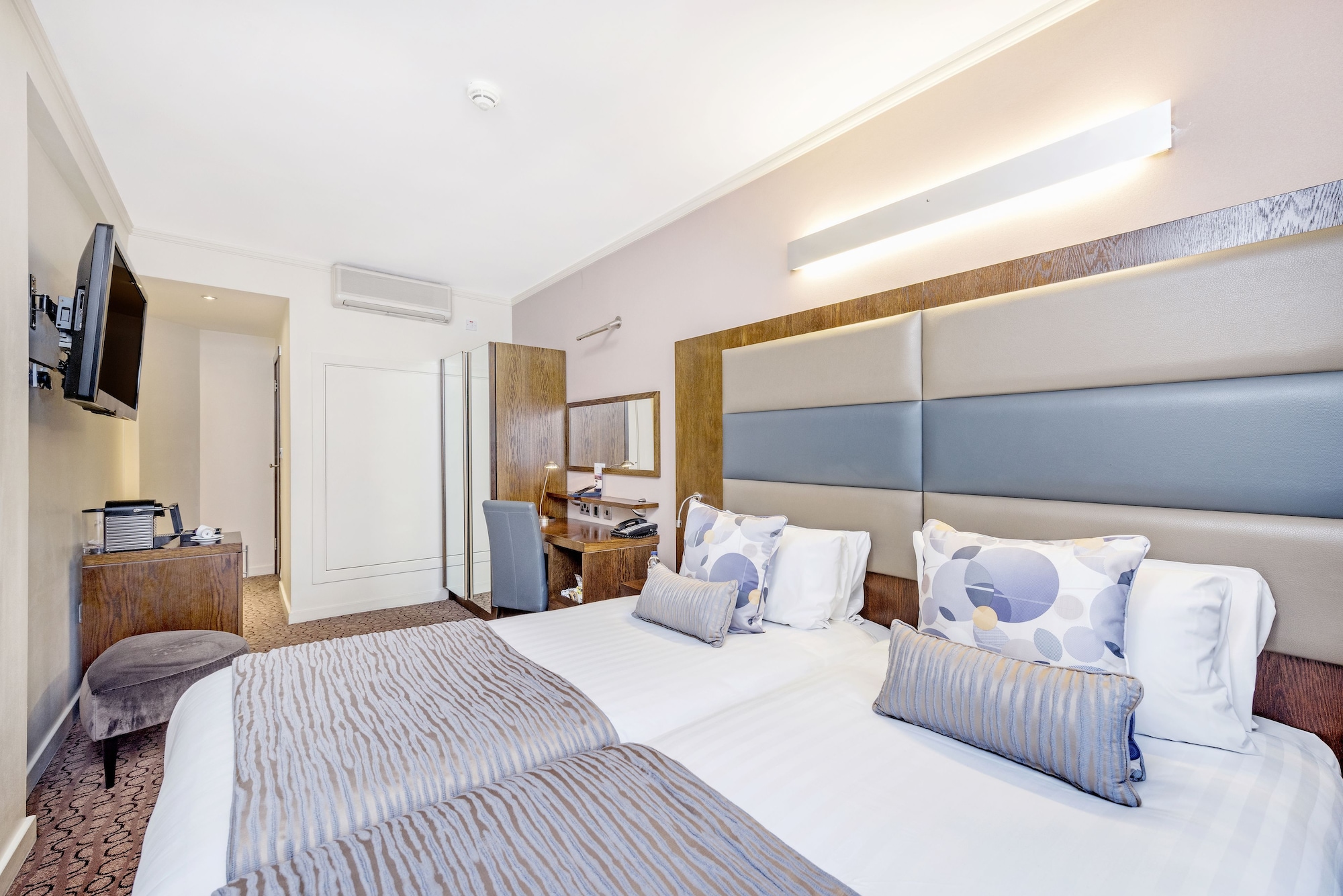 STANDARD, TWIN BEDS