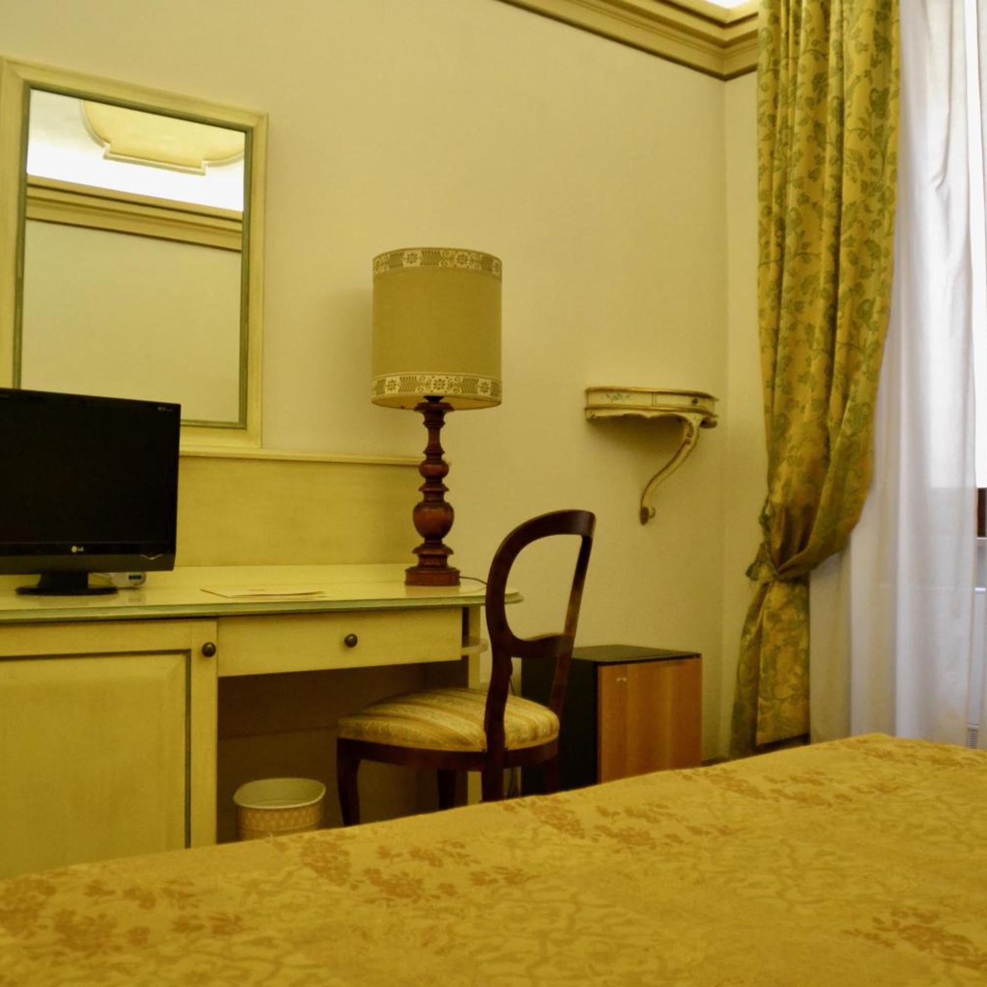 Hotel Italia 42/50