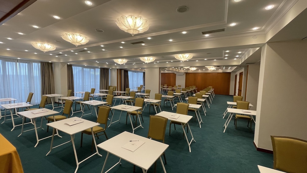 PATRAS PALACE HOTEL 43/50