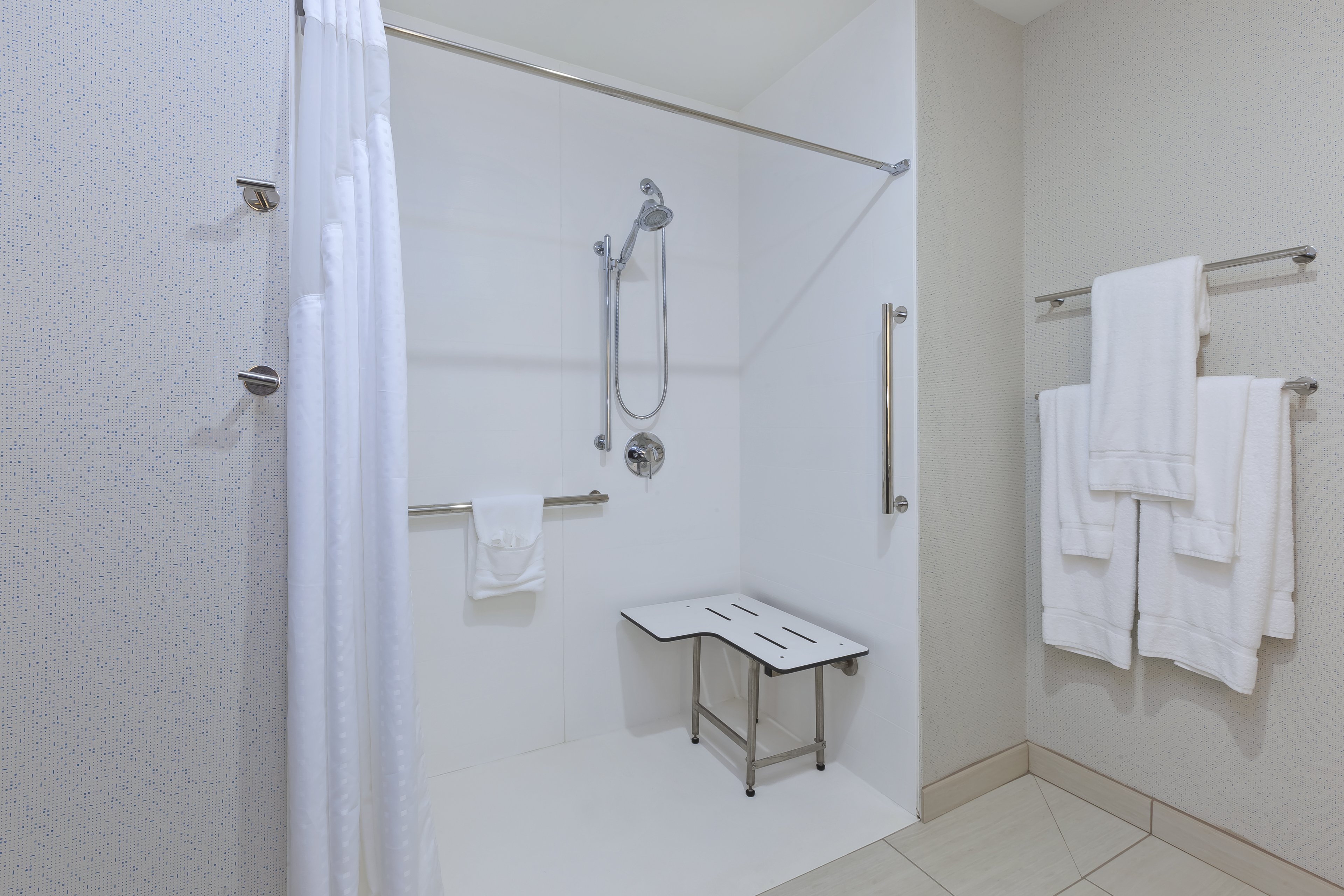 Holiday Inn Express And Suites Painesville Concord 53/54