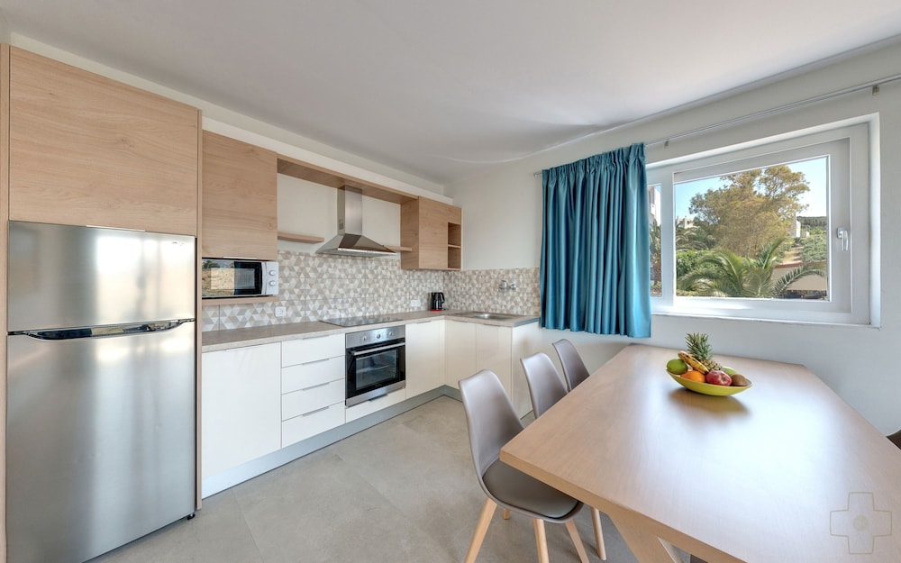 Spiros Soula Hotel 56/84