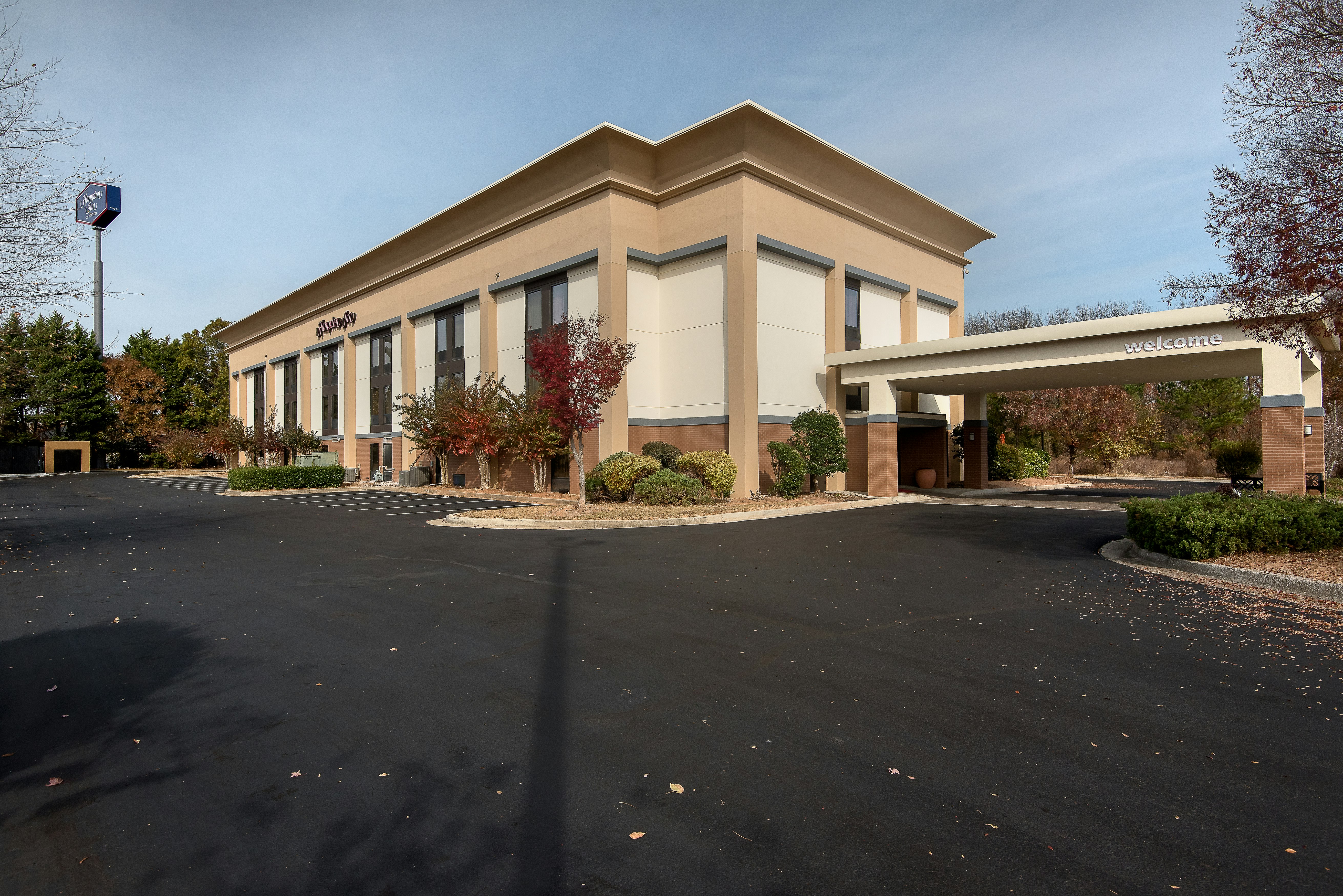 Hampton Inn Commerce 4/37