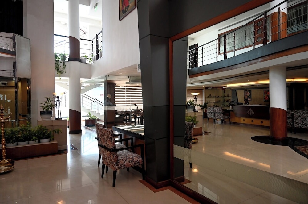 The Mercy Luxury Business Hotel 17/23