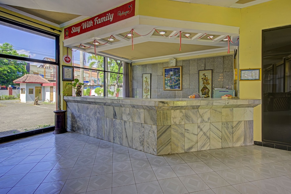 Oyo 3934 Hotel Istana Syariah Ex Istana Pekalongan 11/50