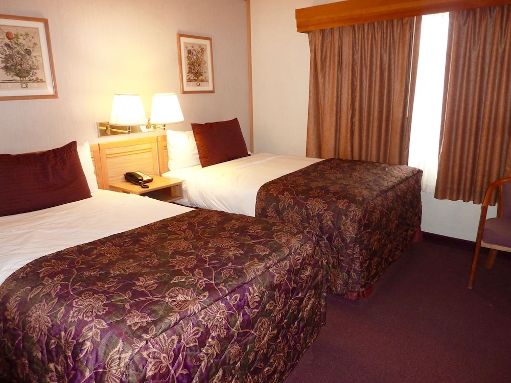 O Haire Motor Inn 10/30