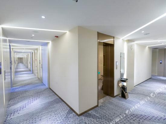 Lavande Hotel (Tianjin People's Hospital Metro Station) 11/55