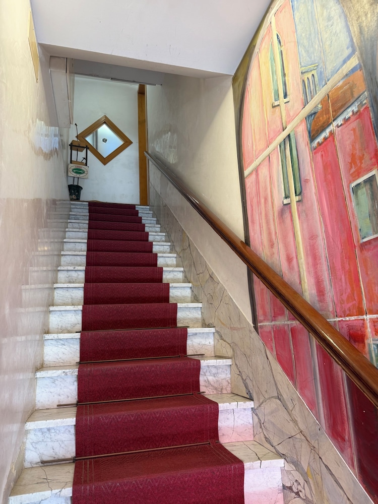 Hotel Adua 37/62