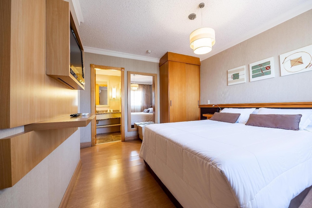 Manhattan Porto Alegre by Mercure 27/70