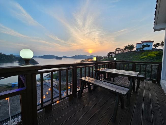 Yeosu Province Pension 10/16