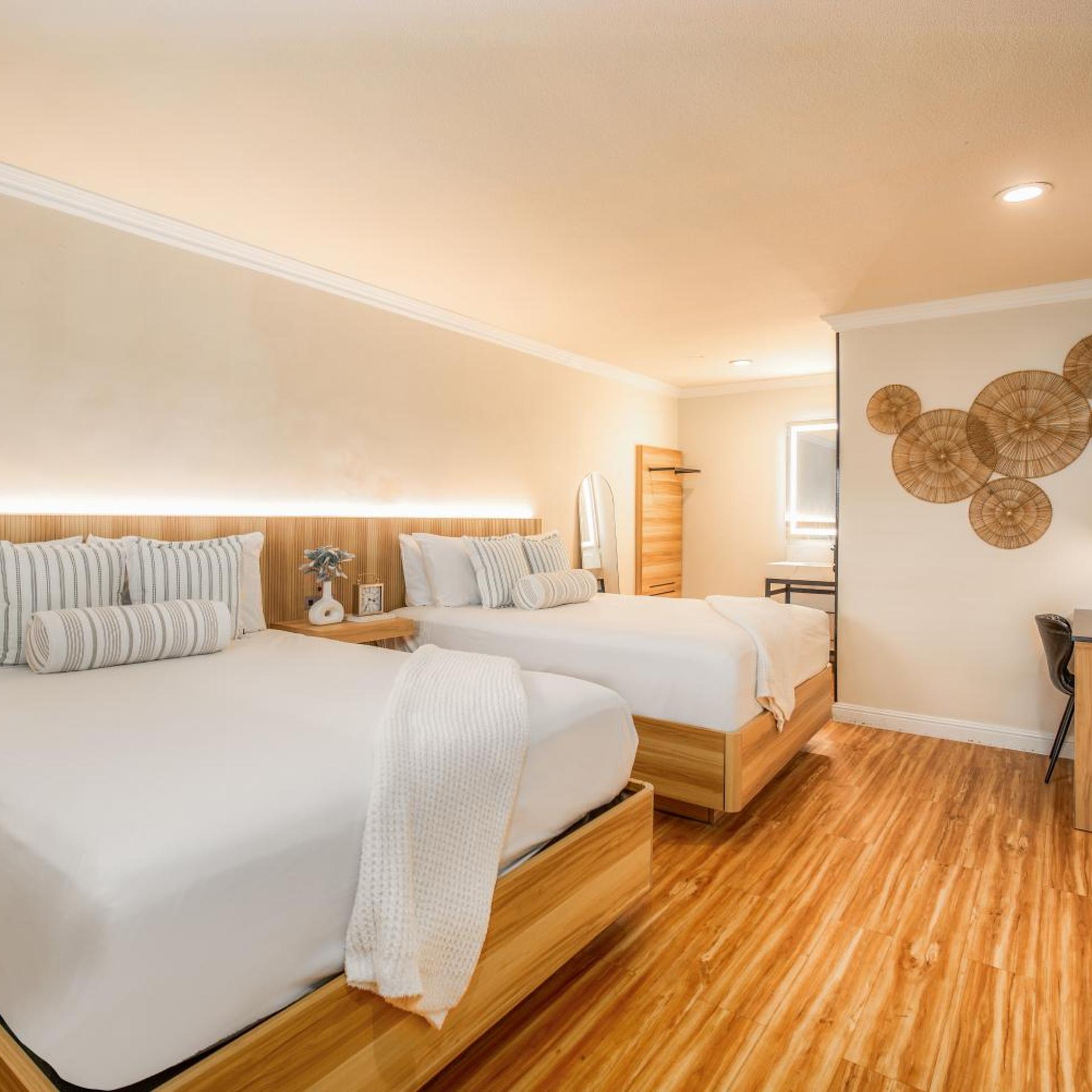 The Beverly House by AGA - Beverly Hills 6/18