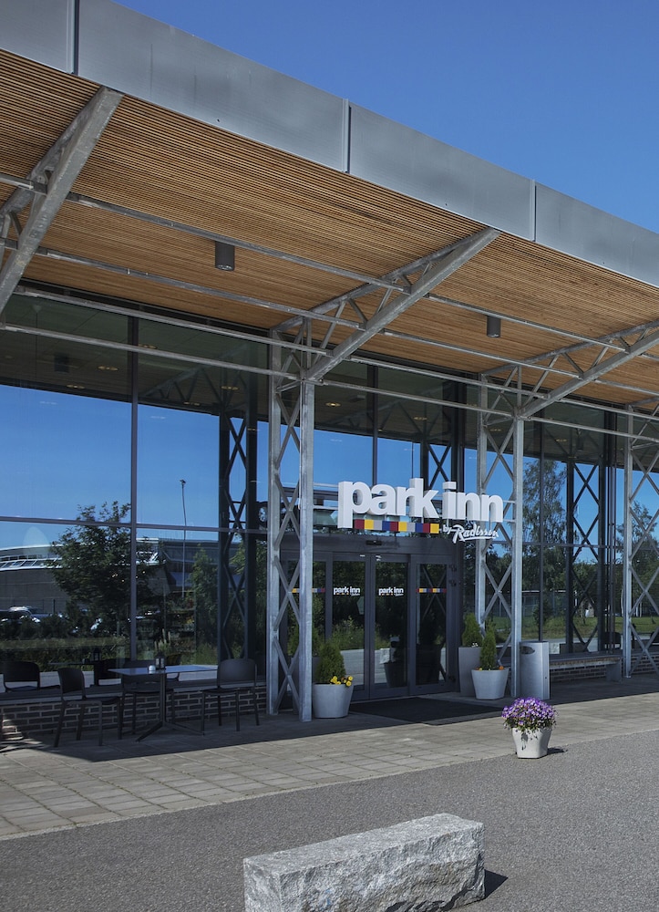 Park Inn By Radisson Oslo Airport Hotel West 35/75