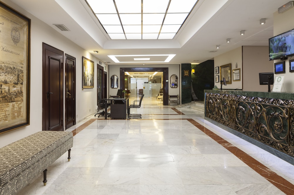 Becquer Hotel 32/59