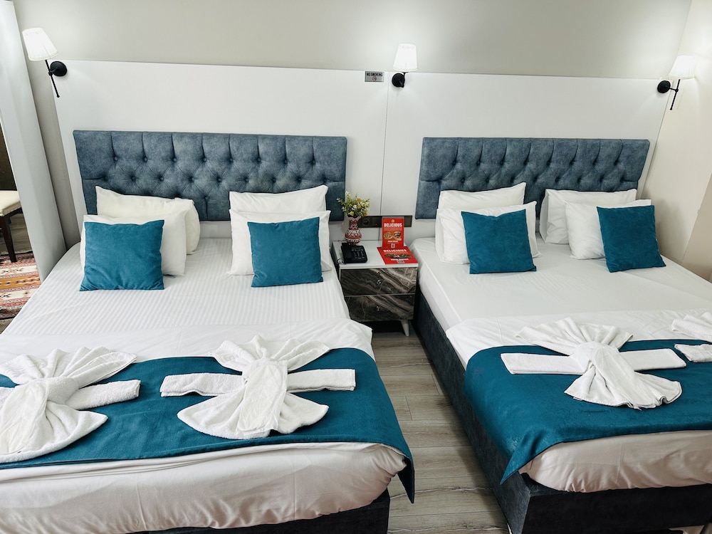 Galapera Hotel 5/50