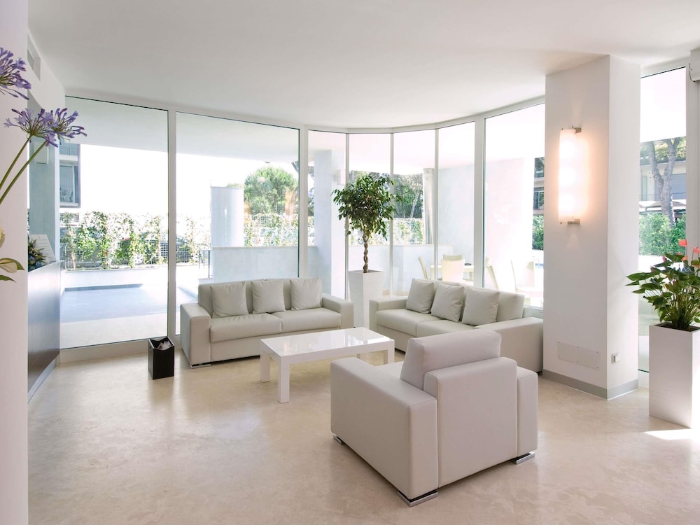 MERCURE RIMINI LUNGOMARE 52/71