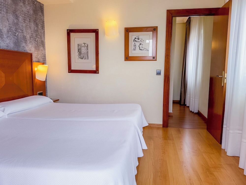 Apartamentos Torreluz 16/72