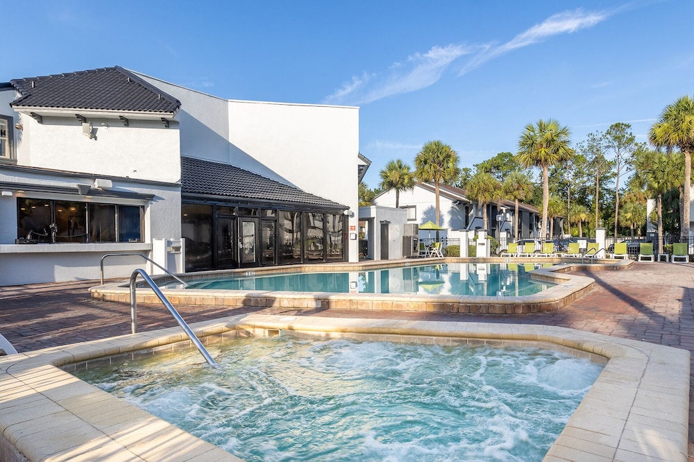 Legacy Vacation Resorts - Orlando-Kissimmee 68/95