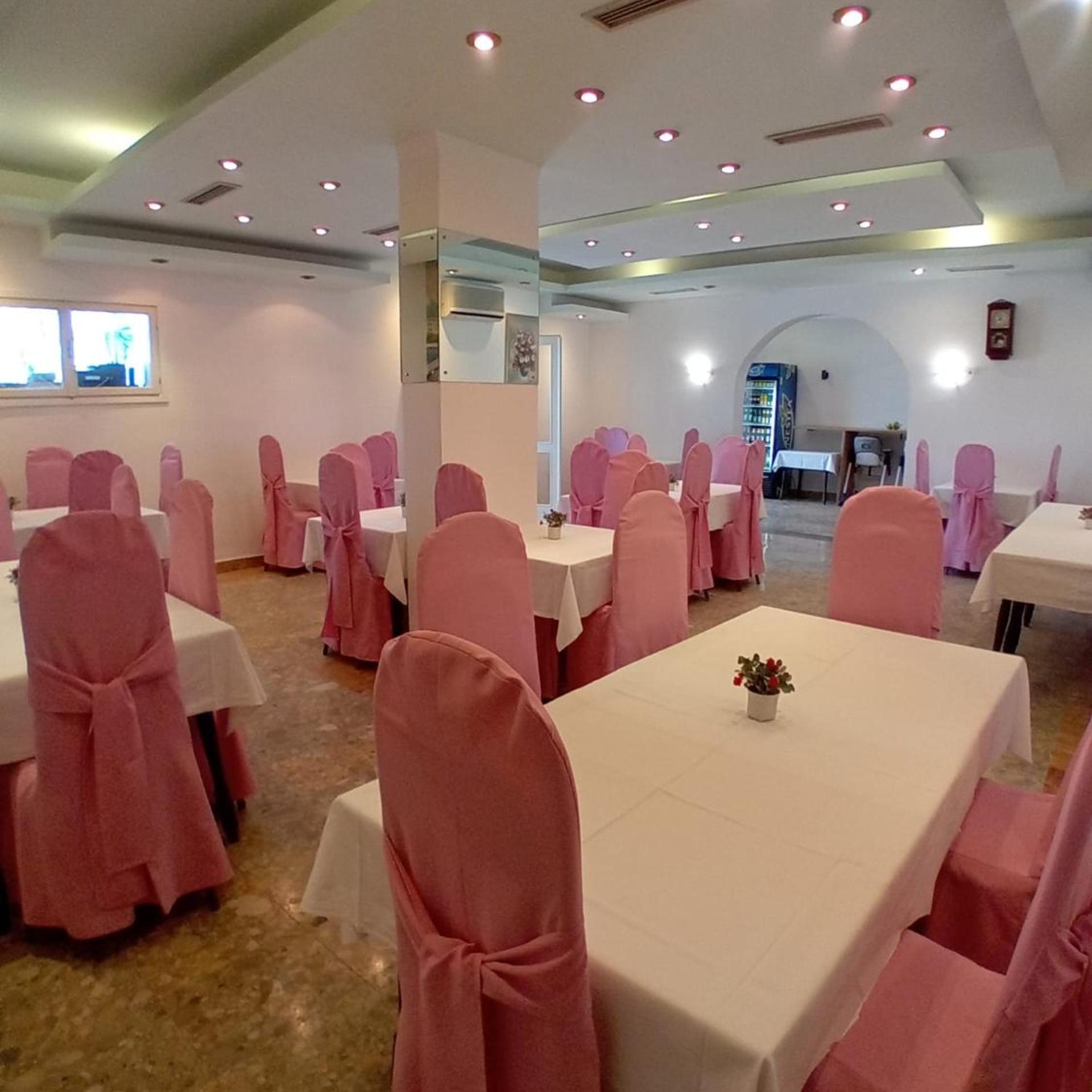 Biser Hotel 39/55