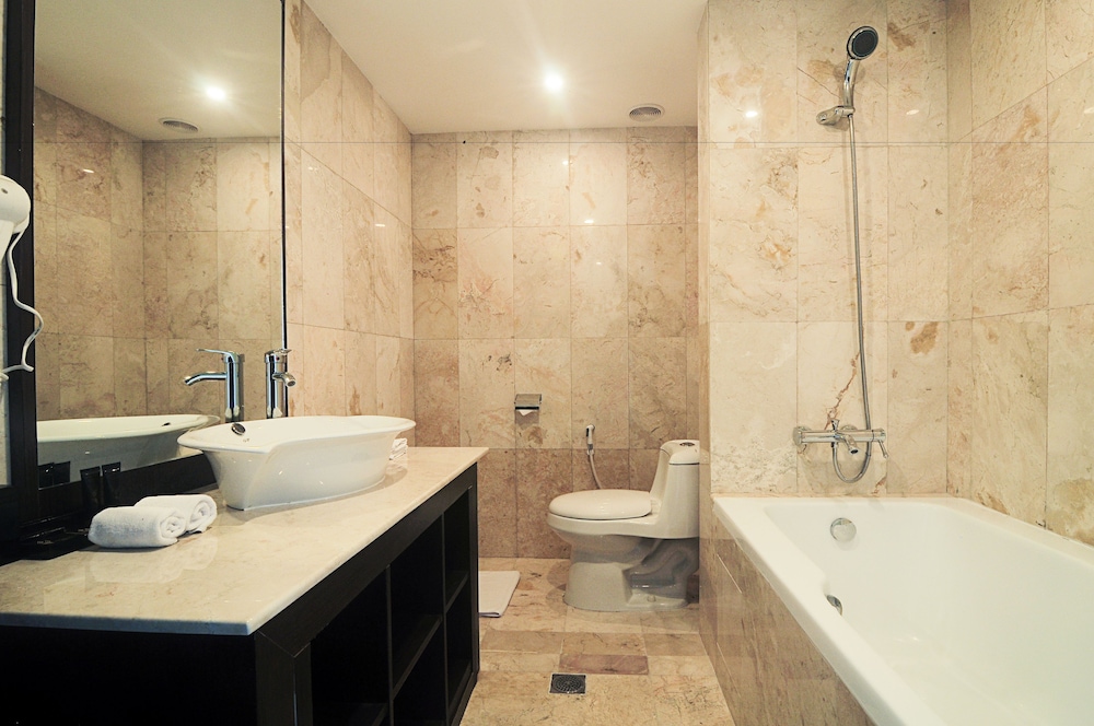 Grand Edge Hotel Semarang 10/59
