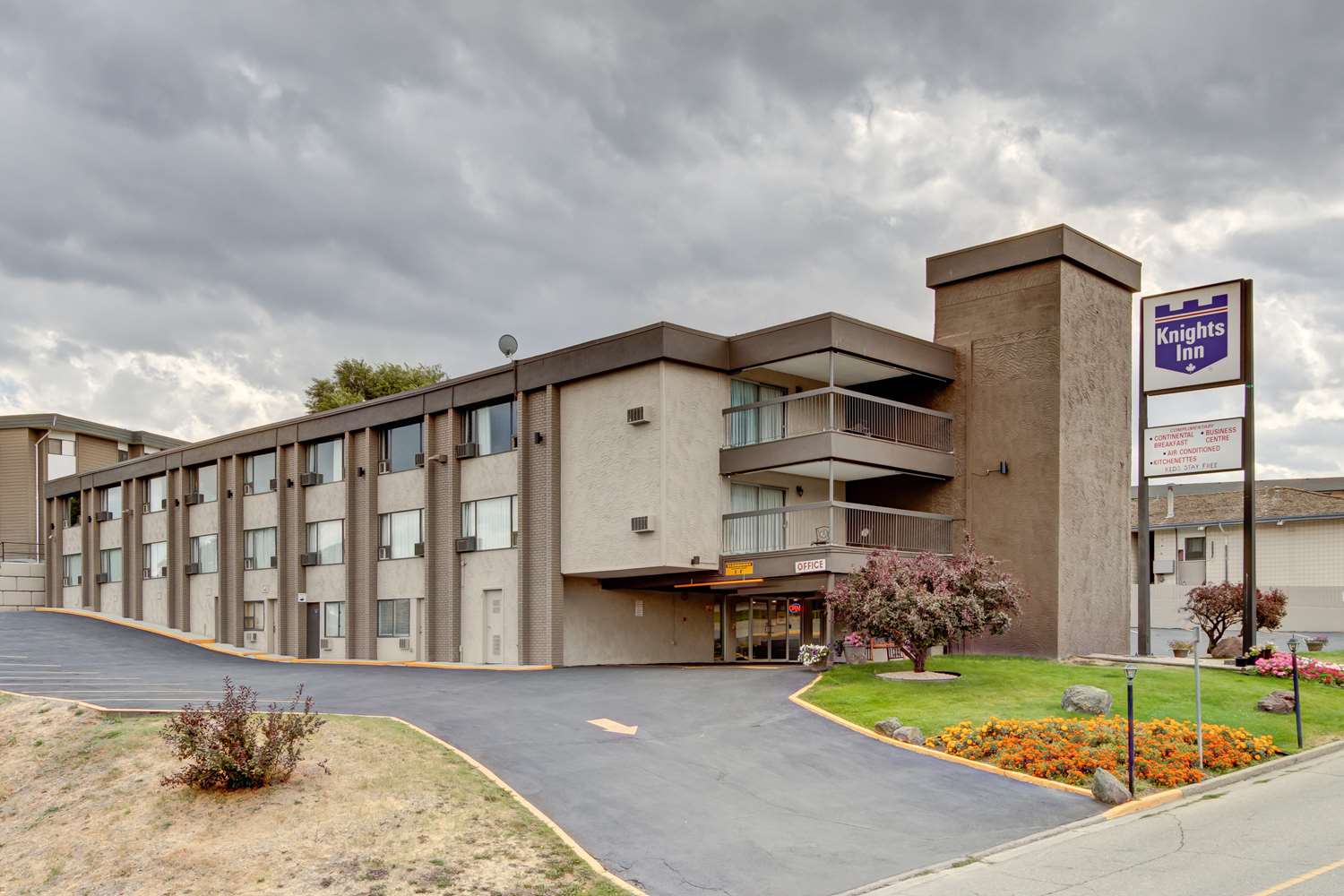Knights Inn Kamloops 38/45