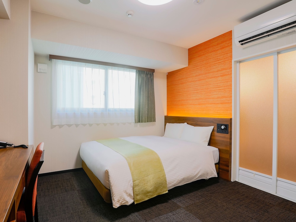 Universal, Double Bed